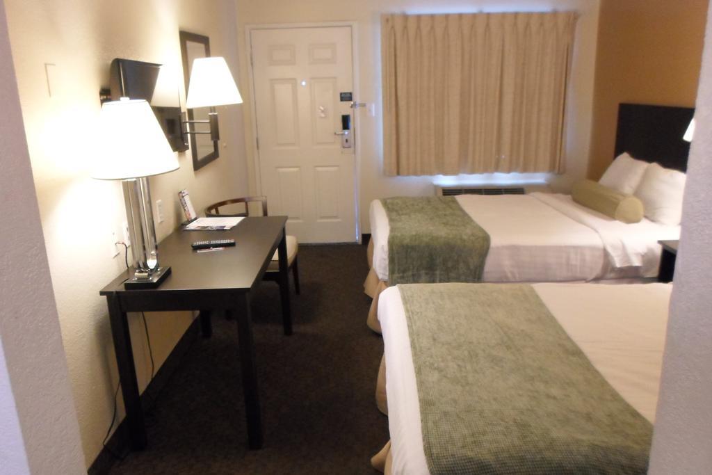 Howard Johnson By Wyndham Las Vegas Near The Strip Kültér fotó